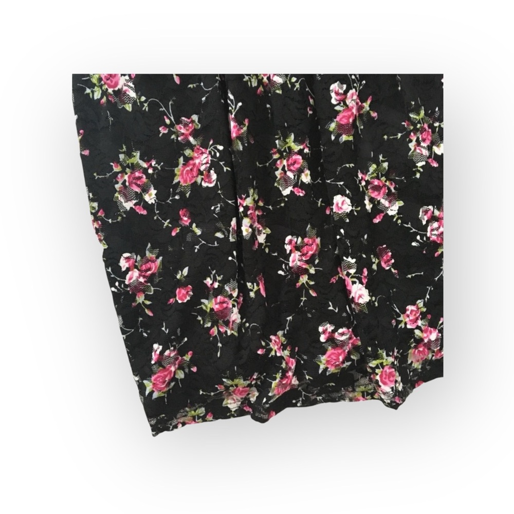new LF Millau 𑁍 Floral Print Lace Babydoll Dress 𑁍 Black with Pink Flowers 𑁍 M - Picture 11 of 16